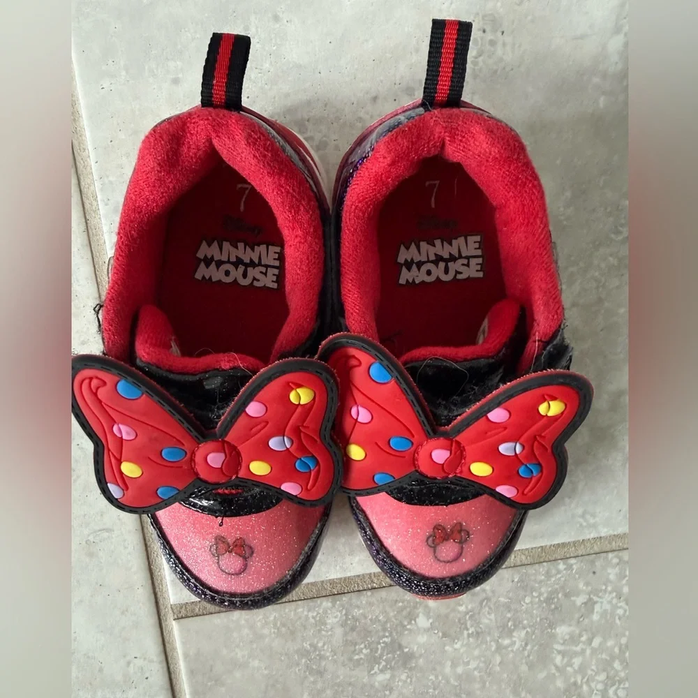 Disney Minnie Mouse Light Up Sneakers